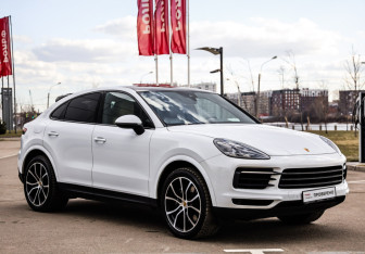 Подержанный автомобиль Porsche Cayenne 2020 года (5 фото)