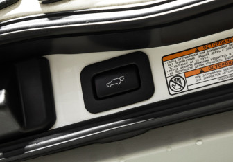 Подержанный автомобиль Toyota Land Cruiser Suv 2018 года (30 фото)