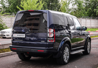 Подержанный автомобиль Land Rover Discovery 2014 года (7 фото)