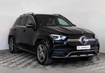 Подержанный автомобиль Mercedes-Benz GLE 2018 года (3 фото)