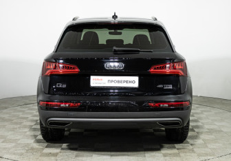 Подержанный автомобиль Audi Q5 2020 года (6 фото)