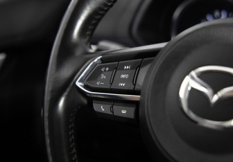 Подержанный автомобиль Mazda CX-5 2018 года (19 фото)