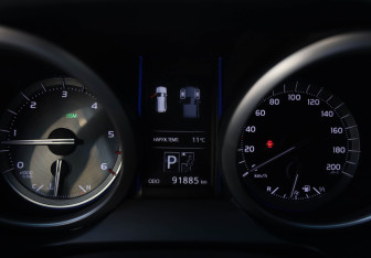 Подержанный автомобиль Toyota Land Cruiser Prado 2014 года (9 фото)