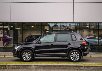 Подержанный автомобиль Volkswagen Tiguan 2016 года (9 фото)