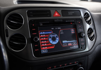 Подержанный автомобиль Volkswagen Tiguan 2010 года (12 фото)