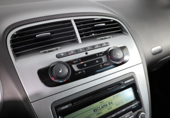 Подержанный автомобиль SEAT Altea 2012 года (20 фото)