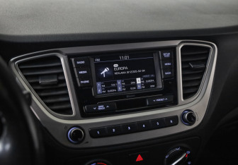 Подержанный автомобиль Hyundai Solaris Sedan 2019 года (13 фото)