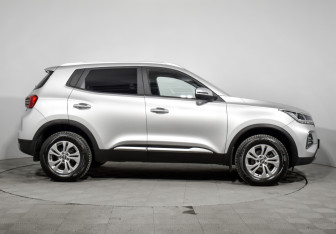 Подержанный автомобиль Chery Tiggo 4 Pro 2024 года (4 фото)