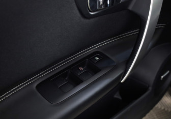 Подержанный автомобиль Nissan Qashqai 2012 года (14 фото)