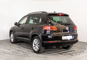 Подержанный автомобиль Volkswagen Tiguan 2015 года (7 фото)