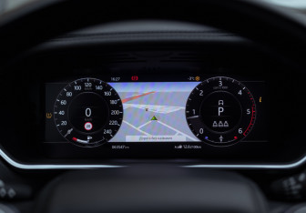 Подержанный автомобиль Land Rover Range Rover 2021 года (34 фото)