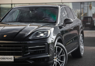 Подержанный автомобиль Porsche Cayenne 2023 года (2 фото)