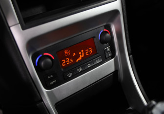 Подержанный автомобиль Peugeot 307 Hatchback 2007 года (12 фото)