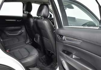 Подержанный автомобиль Mazda CX-5 2024 года (12 фото)