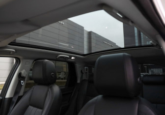 Подержанный автомобиль Land Rover Discovery Sport 2018 года (28 фото)