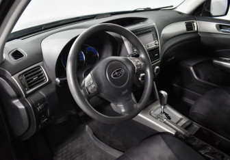 Подержанный автомобиль Subaru Forester Suv 2008 года (9 фото)