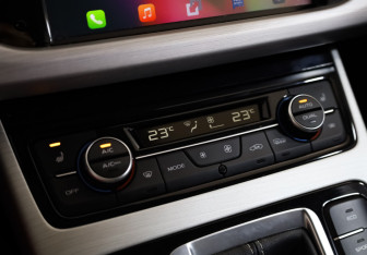 Подержанный автомобиль Geely Atlas 2019 года (16 фото)