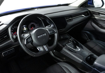 Подержанный автомобиль Haval F7 2022 года (11 фото)