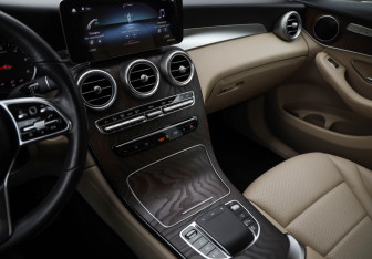 Подержанный автомобиль Mercedes-Benz GLC Coupe 2019 года (22 фото)