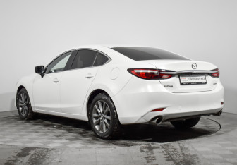 Подержанный автомобиль Mazda 6 Sedan 2020 года (7 фото)
