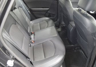 Подержанный автомобиль Kia Ceed Wagon 2019 года (13 фото)