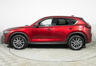 Подержанный автомобиль Mazda CX-5 2019 года (8 фото)