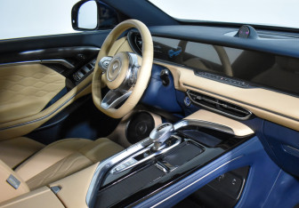 Подержанный автомобиль Voyah Free 2023 года (14 фото)