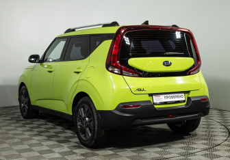 Подержанный автомобиль Kia Soul 2020 года (7 фото)