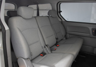 Подержанный автомобиль Hyundai H-1 2018 года (18 фото)