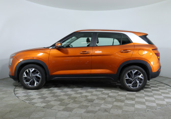 Подержанный автомобиль Hyundai Creta 2021 года (9 фото)