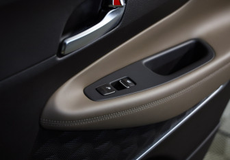 Подержанный автомобиль Hyundai Santa Fe 2022 года (25 фото)