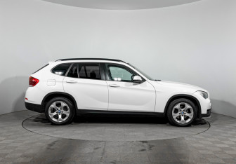 Подержанный автомобиль BMW X1 2014 года (4 фото)