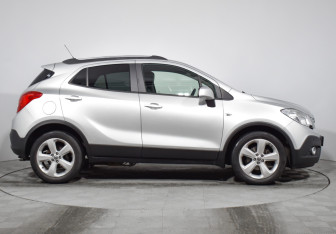 Подержанный автомобиль Opel Mokka 2014 года (4 фото)