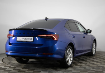 Подержанный автомобиль Skoda Octavia Liftback 2020 года (5 фото)