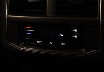 Подержанный автомобиль Volkswagen Teramont 2018 года (33 фото)