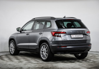 Подержанный автомобиль Skoda Karoq 2020 года (7 фото)