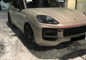 Новый Porsche Cayenne 2025 (2 фото)