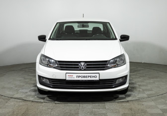 Подержанный автомобиль Volkswagen Polo Sedan 2020 года (2 фото)