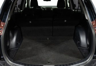 Подержанный автомобиль Toyota RAV4 2014 года (19 фото)