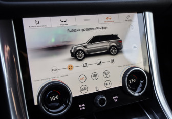 Подержанный автомобиль Land Rover Range Rover Sport 2018 года (21 фото)