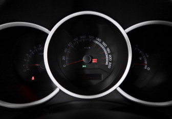 Подержанный автомобиль Kia Venga 2012 года (17 фото)