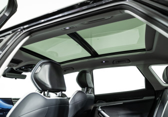 Подержанный автомобиль Geely Atlas 2024 года (23 фото)