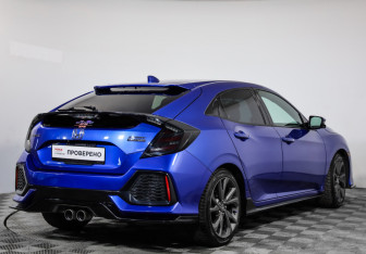 Подержанный автомобиль Honda Civic Hatchback 2017 года (5 фото)