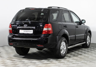 Подержанный автомобиль Kia Sorento 2008 года (5 фото)
