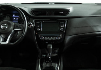 Подержанный автомобиль Nissan Qashqai 2022 года (14 фото)