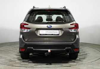 Подержанный автомобиль Subaru Forester Suv 2021 года (6 фото)