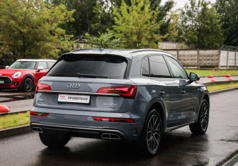 Подержанный автомобиль Audi Q5 2021 года (6 фото)