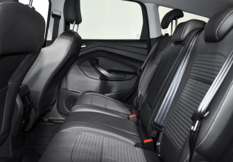 Подержанный автомобиль Ford Kuga 2017 года (12 фото)