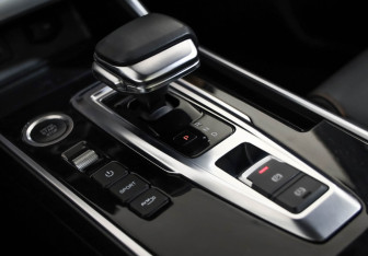 Подержанный автомобиль Kaiyi X3 Pro 2023 года (18 фото)