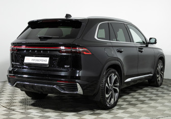 Подержанный автомобиль Geely Monjaro 2024 года (5 фото)